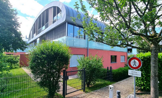 Grosszügige Wohnung in ruhigem Quartier!